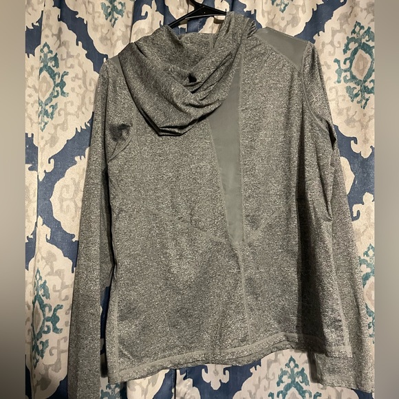 SHEIN large workout pullover - Picture 2 of 4